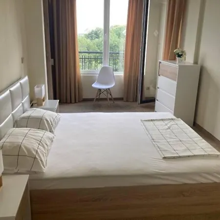 Flat 147 גולדן סנדס