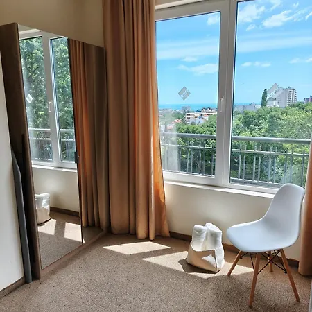 Apartment Flat 147 Golden Sands